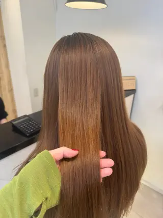 パーマ 🌱艶髪ストレート✨ 🦖せりか🦖のヘアスタイル