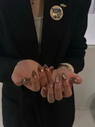 ネイル DEEokazaki momonaのネイルデザイン