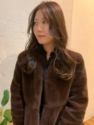 セミロング カラー 庄司 朱里のヘアスタイル