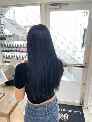 ロング カラー ヘアアレンジ 艶髪✨寒色カラー✨ 翁長孝輔のヘアスタイル