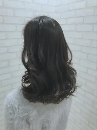 ミディアム ému エミュ　hair &spa所属・近藤 みゅうまのヘアスタイル