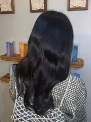 ロング カラー 森内 灯のヘアスタイル