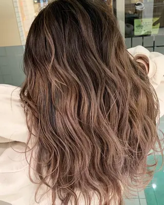 セミロング カラー N° jillva ♦️川端裕司♦️のヘアスタイル