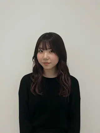 ロング レイヤー・ナチュラル RUKUのヘアスタイル