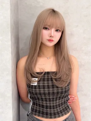 カラー 透明感×艶ハイトーン Takeruのヘアスタイル