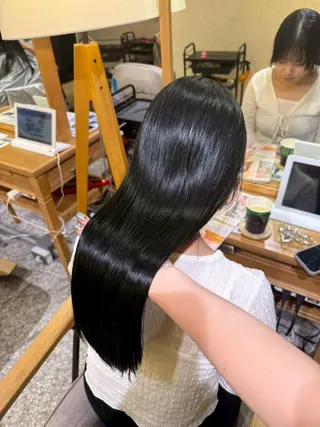 ロング TIGRE tenjinのヘアスタイル