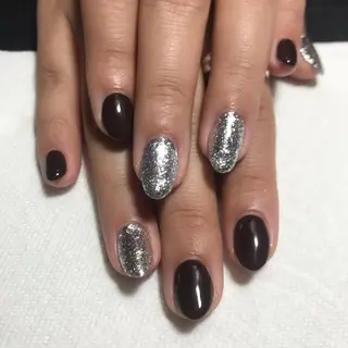 ネイル ECLAT エクラ所属・寺山 千鶴のネイルデザイン