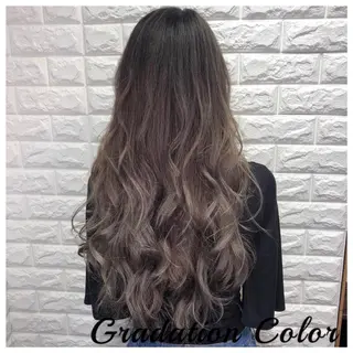 ロング カラー EGAO所属・yuuka🌻 ハイライト/艶カラーのヘアスタイル