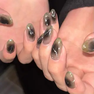 ネイル 🪐富島彩夏 /海外nail🪐のネイルデザイン