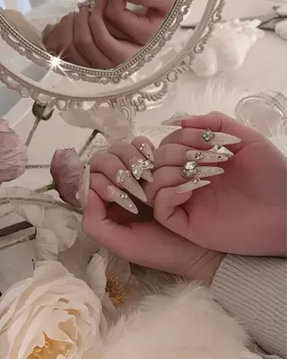 ネイル Minéa nailのネイルデザイン