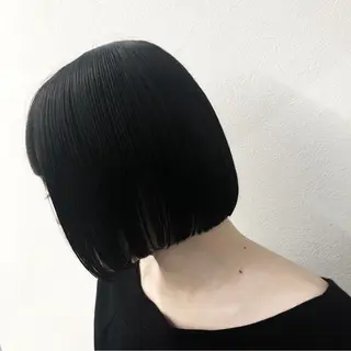 ショート ハイトーン/レイヤ ーTENSHOのヘアスタイル