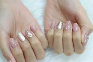 ネイル カラーズビューティサロン所属・ツノスエアヤカ ／つののネイルデザイン