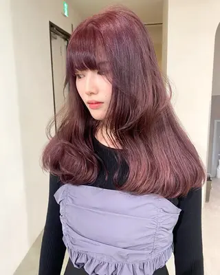 ロング カラー mizuki/ピンク ベージュ.レイヤーのヘアスタイル