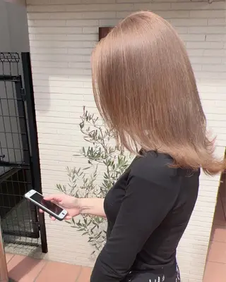 ミディアム カラー Grit 元町店のヘアスタイル