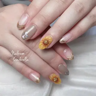 ネイル Nailroom. Cinderellaのネイルデザイン