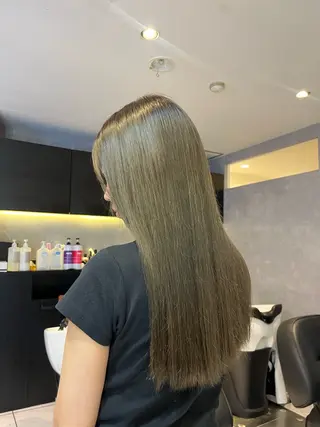 カラー CS made by SHACHU 大分駅前店所属・トメちゃん 🇯🇵🇭🇰のヘアスタイル