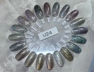 ネイル Naomi Hayasakaのネイルデザイン