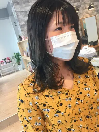 セミロング 所渉/韓国レイヤー /ウルフカットのヘアスタイル