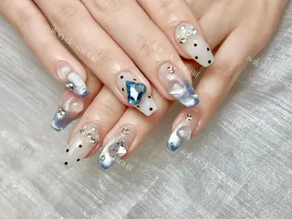 ネイル Momo 🤍のネイルデザイン