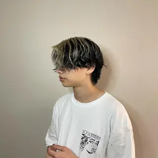 ショート カラー cinq PROJECT所属・ミルクティーベージュ /三村克彦のヘアスタイル