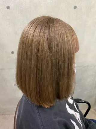 ミディアム カットモデル/ 吉本　彩夏のヘアスタイル