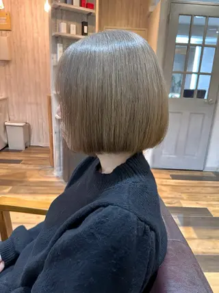 ショート カラー vifkrone所属・心斎橋ダブルカラー ⭐️カラー　タカヤマのヘアスタイル