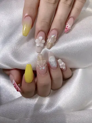 ネイル M2ネイルサロン【長さ出し&フィルイン導入店】所属・長さ出し専門店 RIRIのネイルデザイン