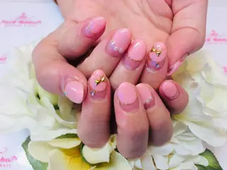 ネイル ネイルリボン 受付スタッフのネイルデザイン