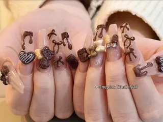 ネイル One plus StudioNailのネイルデザイン