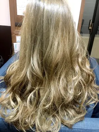 ロング カラー hairsalon Link所属・hairsalon Linkのヘアスタイル