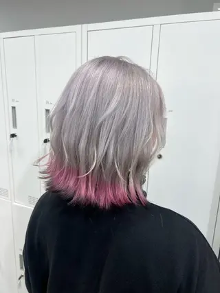 ミディアム maya レイヤーカットのヘアスタイル