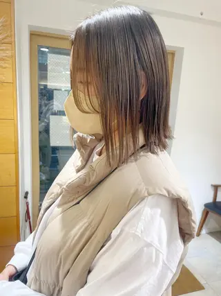 ミディアム カラー 齋藤 咲のヘアスタイル