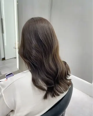 セミロング カラー 🤍haruna 🤍SUIのヘアスタイル