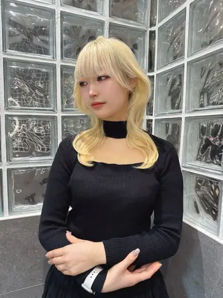 ロング 透明感カラー shuheiのヘアスタイル