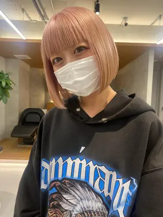 ショート カラー センターパート/ 暖色カラーayuのヘアスタイル