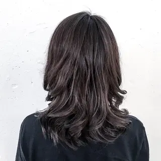 セミロング カラー パーマ トミタ アツシのヘアスタイル