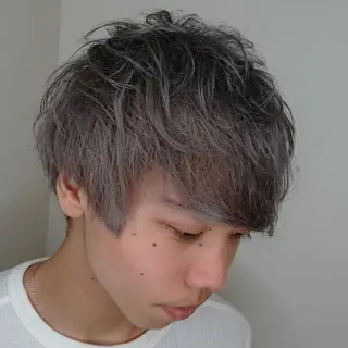 メンズ カラー ヘアアレンジ ブリーチ/ヘアケア/ 艶髪/イギチハルのヘアスタイル