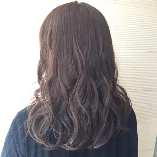 セミロング 中林 由佳のヘアスタイル