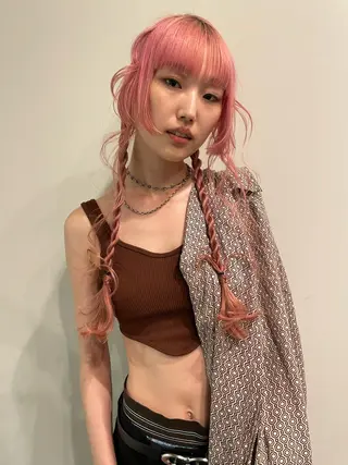 ロング カラー SALOWIN所属・ブリーチ✨ ボブ🪢レイヤーのヘアスタイル