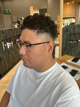 ショート パーマ メンズ ツイスパ✨ウルフ✨が 大得意‼️安田海斗のヘアスタイル