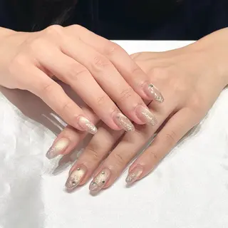 ネイル リスブラン HINARIのネイルデザイン