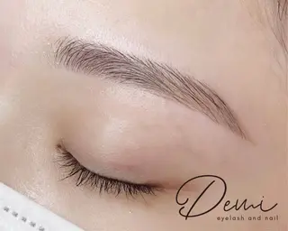 アイブロウ Demi 武蔵浦和店のネイルデザイン