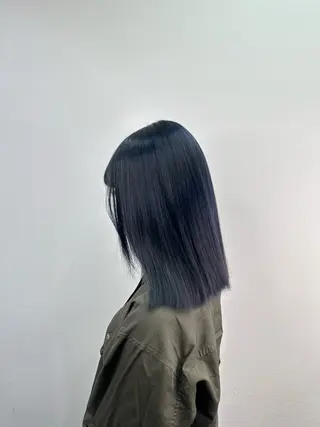 ショート カラー . misakiのヘアスタイル