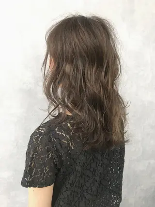 ミディアム カラー レイヤーカット BLend 渋谷のヘアスタイル