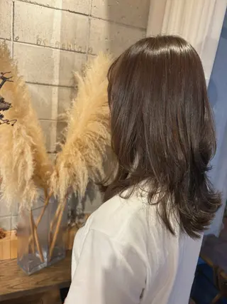 セミロング 中村 潮音のヘアスタイル