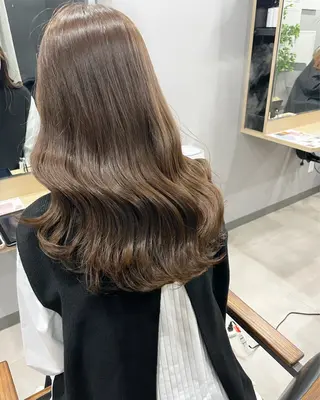 ロング カラー Kamie 三宮のヘアスタイル