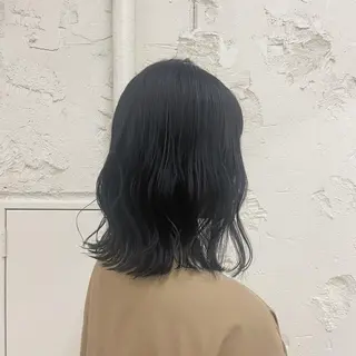 ミディアム カラー ハイトーン🦢 Natsumiのヘアスタイル