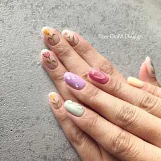 ネイル ＦreeDoＭ   Design所属・W KUMIのネイルデザイン