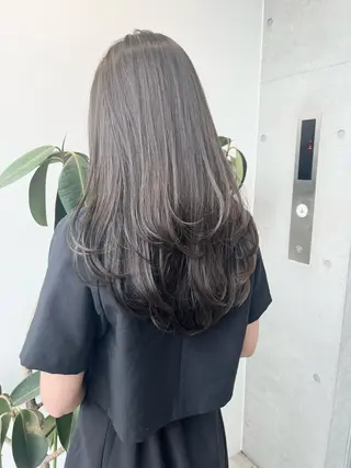 ロング カラー パーマ ヘアアレンジ 透明感/オリーブ/ グレージュ/YUKAのヘアスタイル