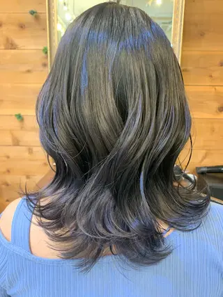 ミディアム カラー 艶カラー/ハイトーン Anjuのヘアスタイル